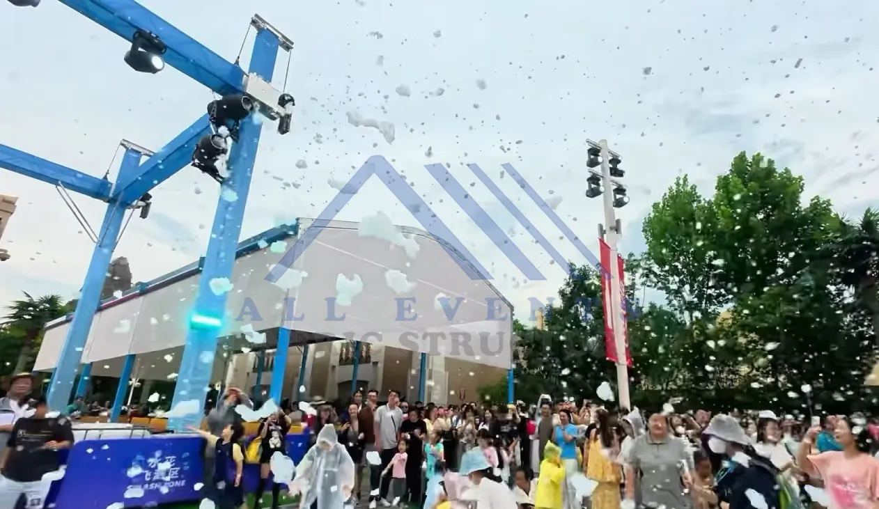 欧绅弧形顶篷房亮相北京环球度假区，护航 “环球酷爽夏日” 主题活动